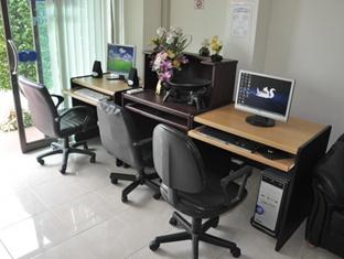 インターネットコーナー